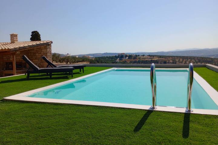 Endless Horizon Villa with Infinity pool gallery image 3