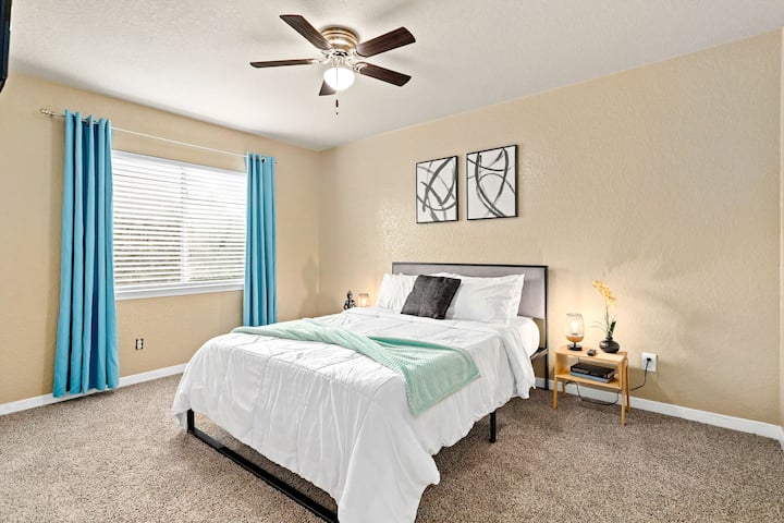 2ème chambre avec lit queen.