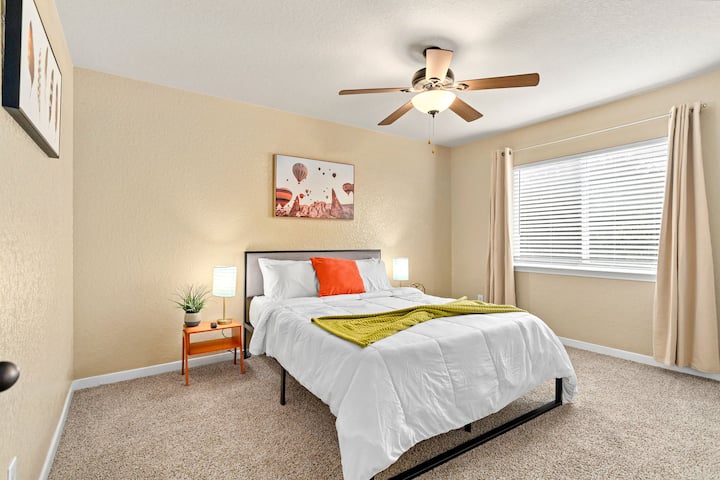 3ème chambre avec lit queen.