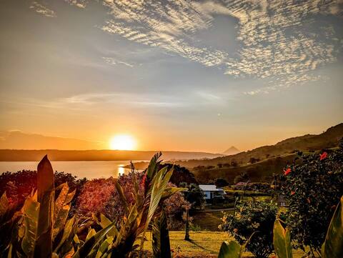 Stunning Views! 3 Primary Suites near Pickleball!