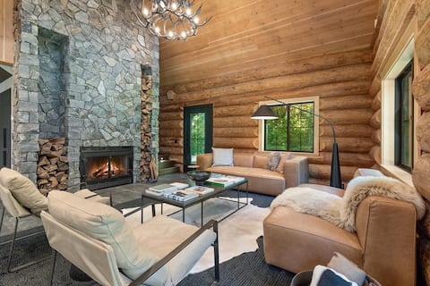 Luxury Scandinavian Chalet: Cabin Near Mt. Baker