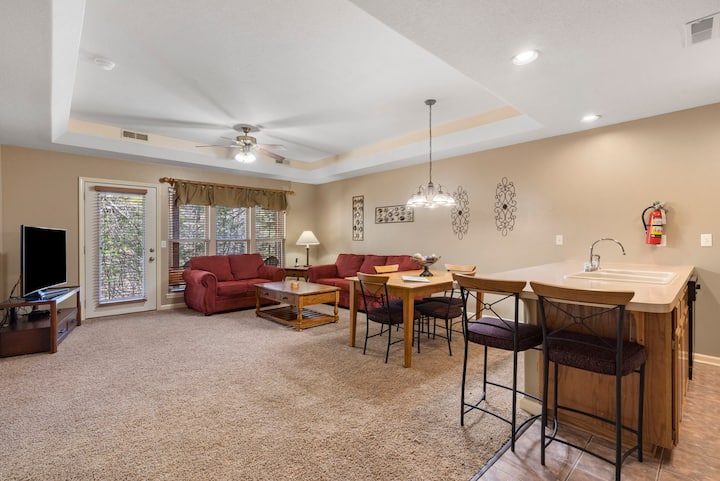 Comfortable Condo At Stonebridge Village - Branson West, MO