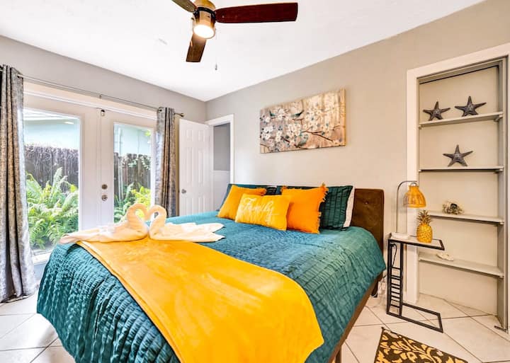 睡个好觉后，醒来后，走进通往院子的私人大门，进入您自己的天堂。