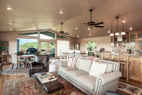 Alto Grand View | Large Balconies + Mtn Views