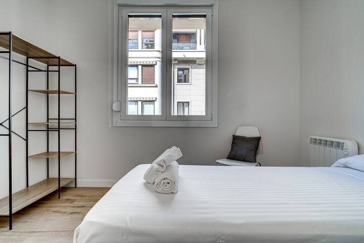 Gran Vía Vela by SanSe Holidays gallery image 4