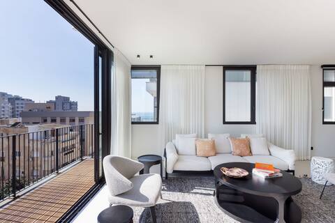 High Living 3BDR w/ Sea View by Geula Beach