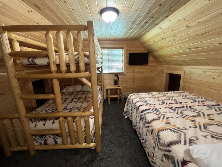 Друга спална соба на горниот кат