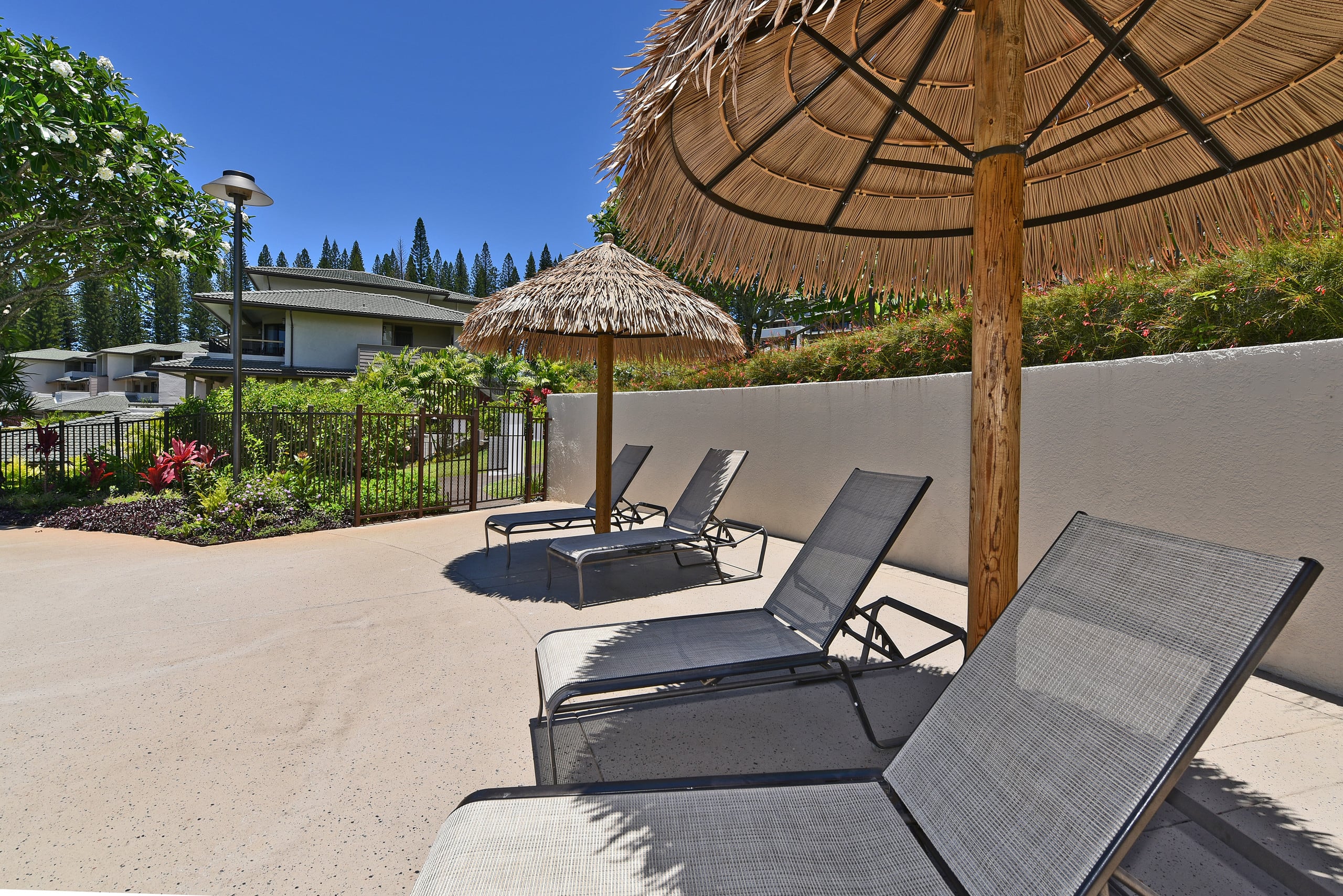 Condo in Lahaina · ★4.83 · 1 bedroom · 2 beds · 2 baths - Image 47