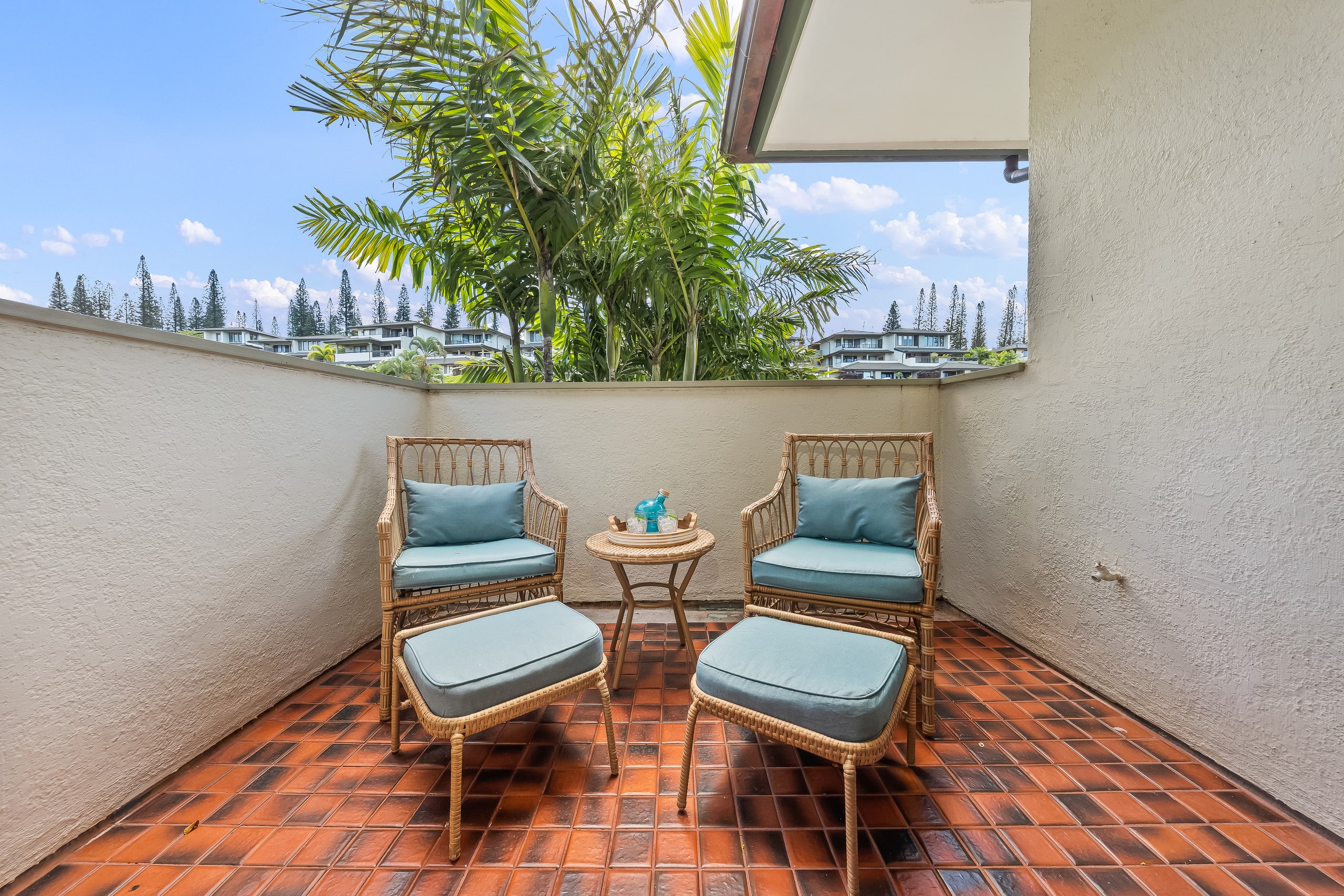 Condo in Lahaina · ★4.83 · 1 bedroom · 2 beds · 2 baths - Image 19