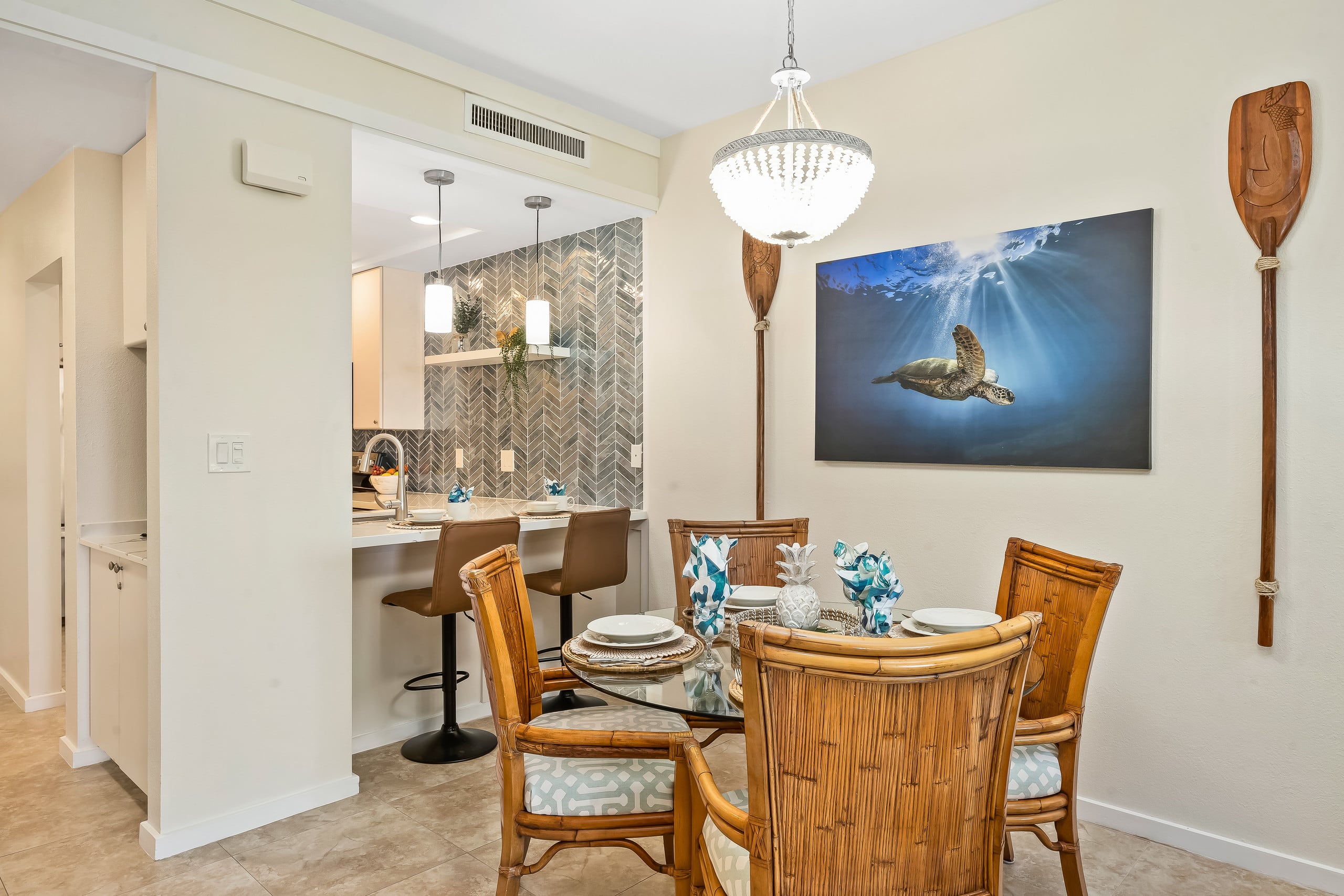 Condo in Lahaina · ★4.83 · 1 bedroom · 2 beds · 2 baths - Image 13