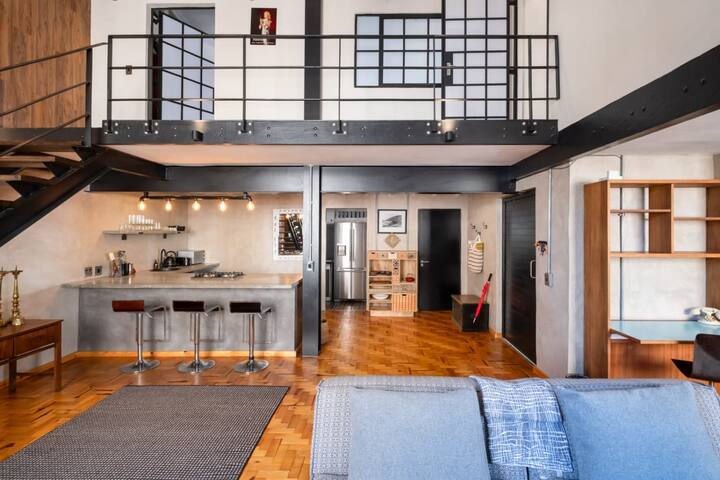 Spacious Loft Living gallery image 2