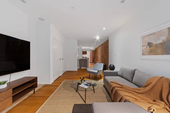 Rove Travel | Pioneer I | Massive 2BR Loft