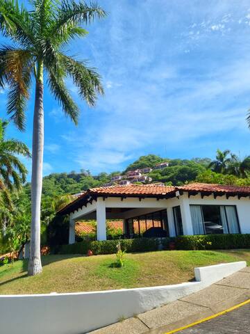 Casa de Encanto Tropical