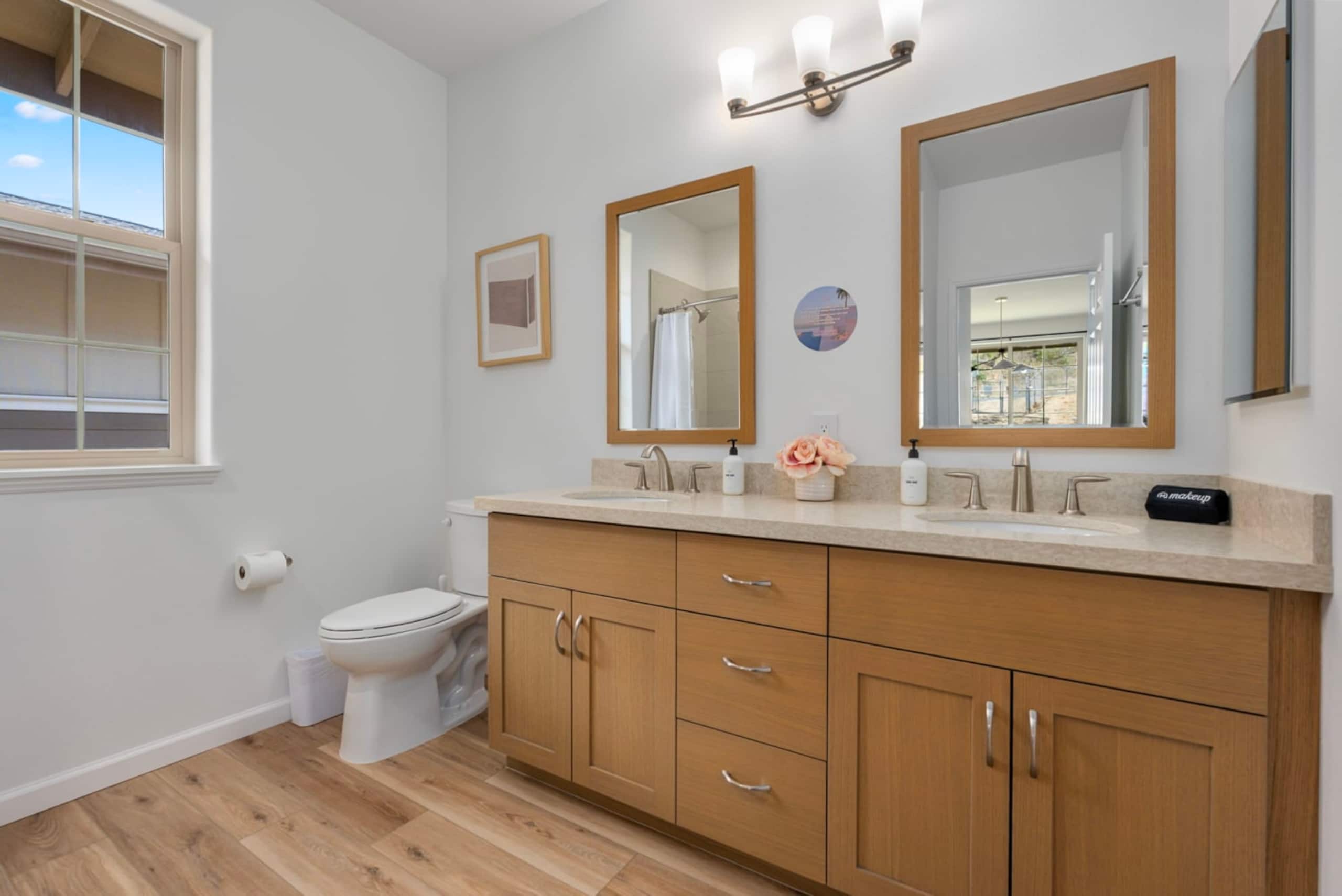 Home in Waianae · ★4.85 · 3 bedrooms · 4 beds · 2.5 private baths - Image 31