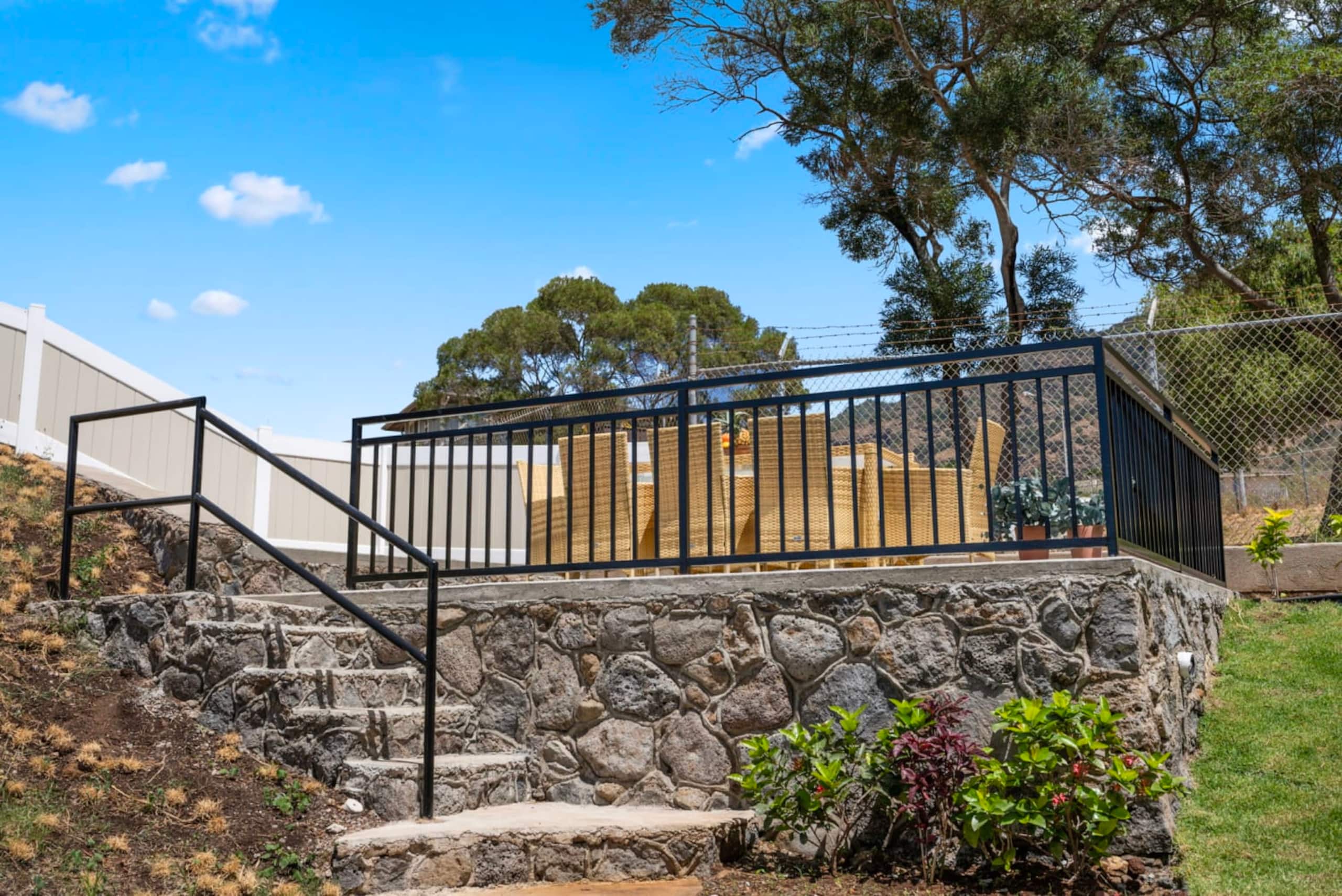 Home in Waianae · ★4.85 · 3 bedrooms · 4 beds · 2.5 private baths - Image 37