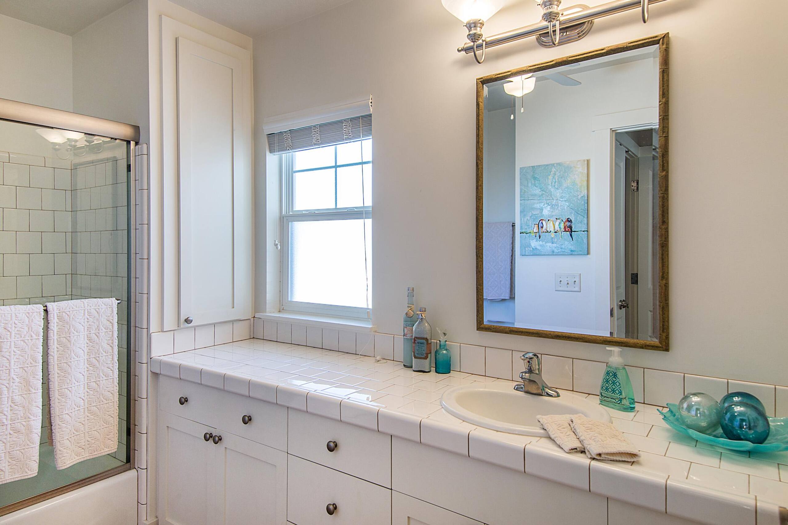 Condo in Princeville · ★4.78 · 3 bedrooms · 3 beds · 3 private baths - Image 13