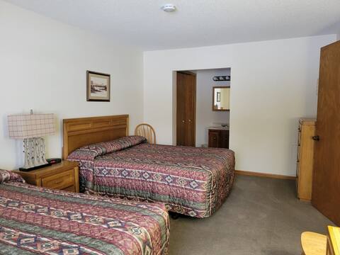 Quadna Mountain Resort - #235