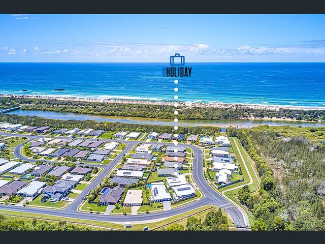 Dog-Friendly Beach House @ Black Rocks by uHoliday gallery image 3