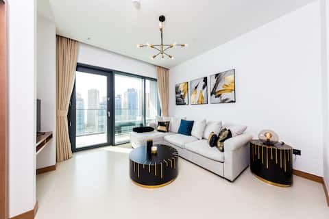 SuperHost! 1BR in VIDA with Full Marina View