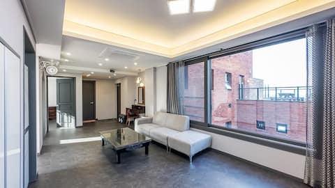 Clean white-tone interior in Pohang