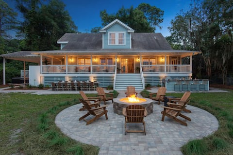 Waterfront Oasis | Hot Tub + Game Room