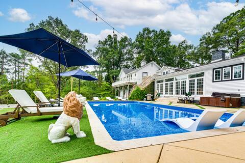 Spacious Durham Home w/ Fire Pit & Hot Tub!