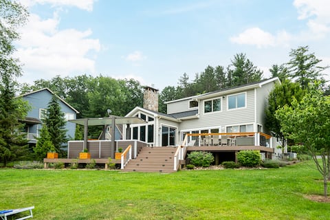 Reel Chill | Pool, Hot Tub, Dock!