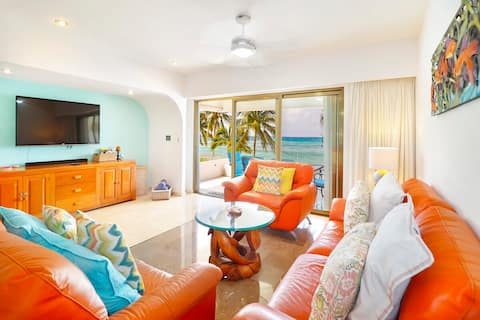 Popular Airbnb listing: Beachfront Paradise 2 BR in Puerto Aventuras in Puerto Aventuras