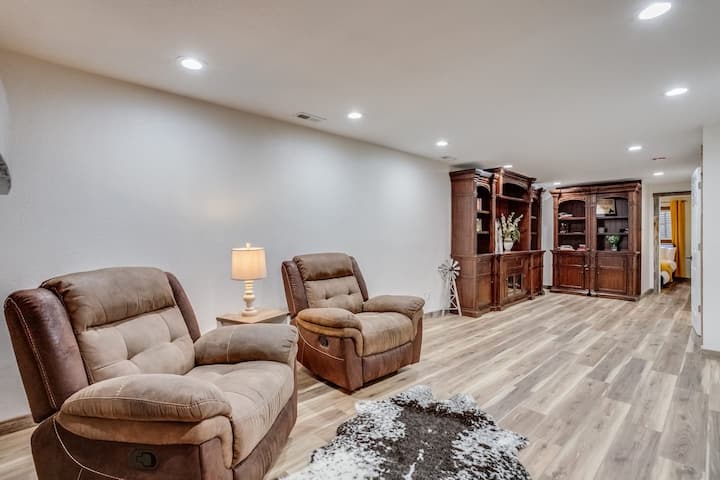 Luxury Spacious House Great For A Family Retreat - Loveland, CO