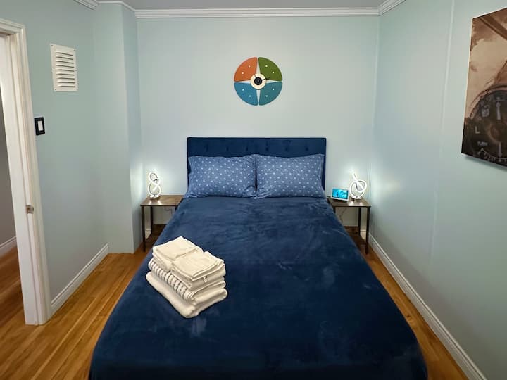 غرفة نوم رقم3 بسرير مزدوج