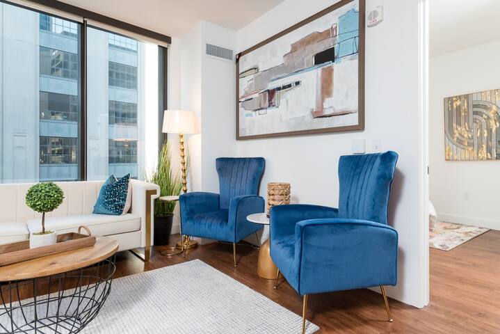 Back-Bay Upscale Central Condo Bos Common Downtown gallery image 2
