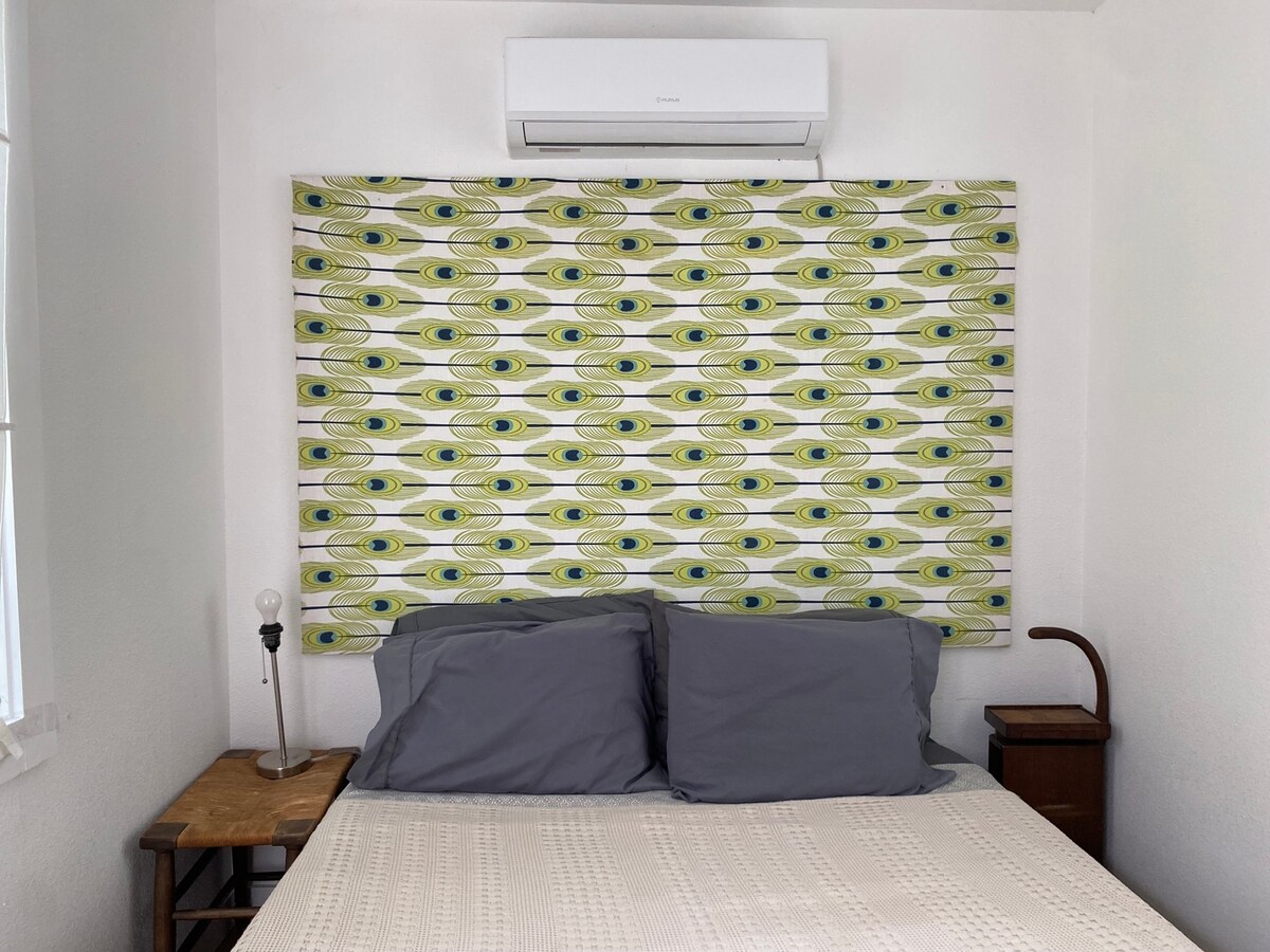 Club Casita | Full Kitchen | Near Airport
