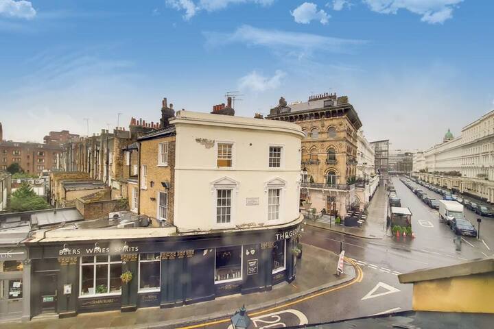 Stylish and Comfy 3-Bedroom Flat with Terrace gallery image 3