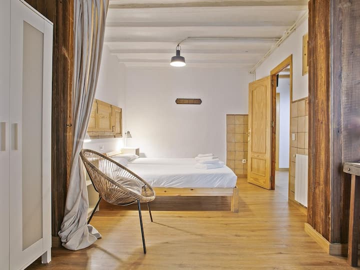 Las Ramblas, Comfort In Bcn For 8 Persons - Barcelona