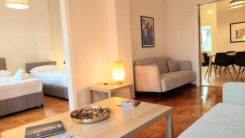 Big apartment in Acropolis museum gallery image 3