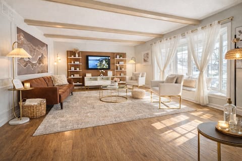 4-Bedroom Family Retreat • Near Convention Center