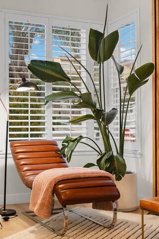 Hillcrest Hangar: Luxury Style, Urban Walkability! gallery image 4