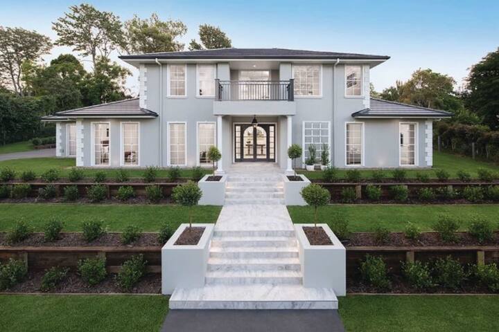 Treehaven Estate – Maleny Luxe Escape with Pool gallery image 3