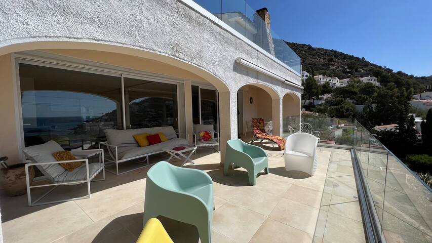 Beautiful house in Roses near the beach Av-45 gallery image 4