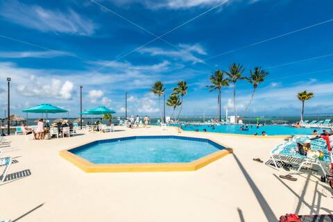 Cuddie Cottage: Open Water Views, Pool/Hot Tub!