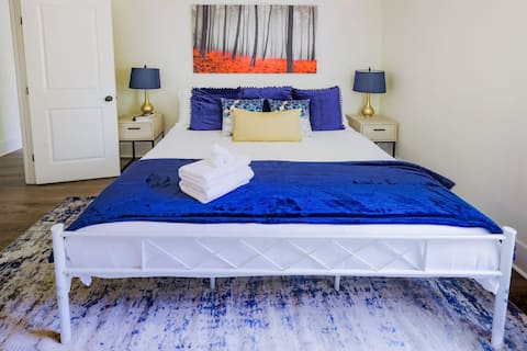 Manchaca Meadows | Pool | Spa | Sleeps 10