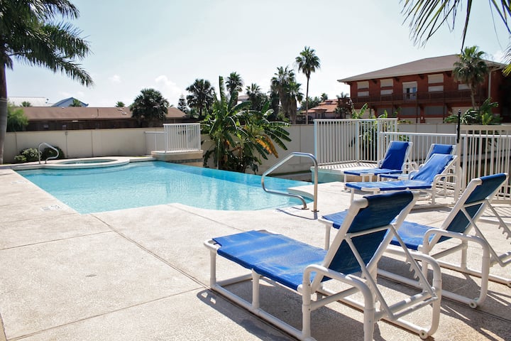 Waterfrnt Condo W/boat Slip, Pool & Walk To Beach! - South Padre Island, TX
