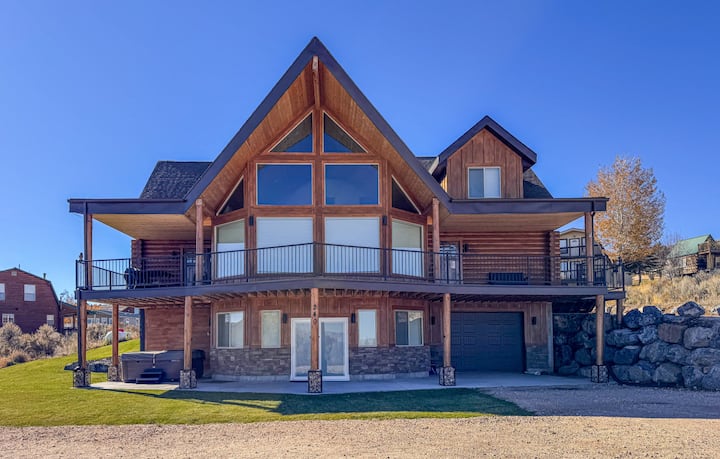 Nature Calls- New Home, Hot Tub & Ideal Beach Pass - Ideal Beach, UT