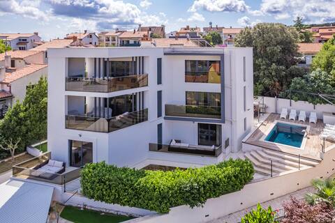 Touch of the Sea, Breath of Luxury- Bellavista