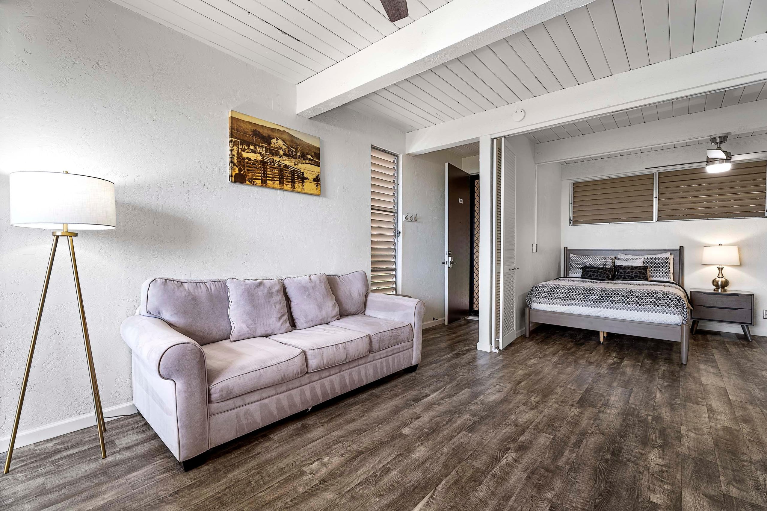 Condo in Kailua-Kona · ★4.93 · 1 bedroom · 2 beds · 1 private bath - Image 9