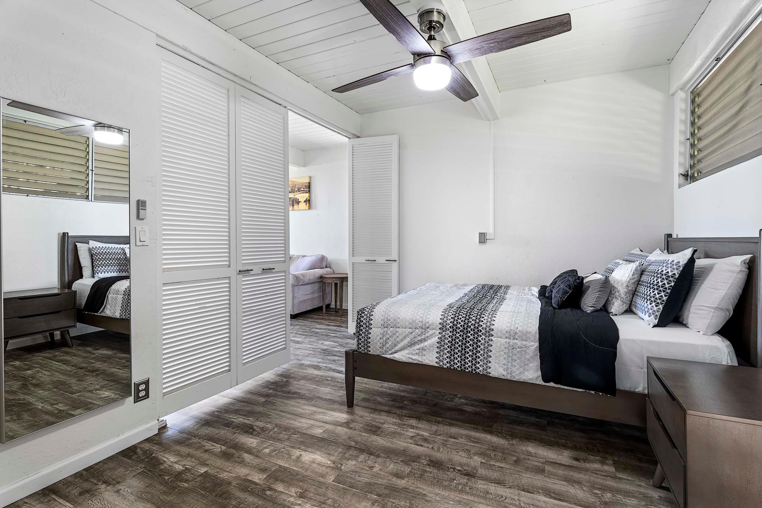 Condo in Kailua-Kona · ★4.93 · 1 bedroom · 2 beds · 1 private bath - Image 14
