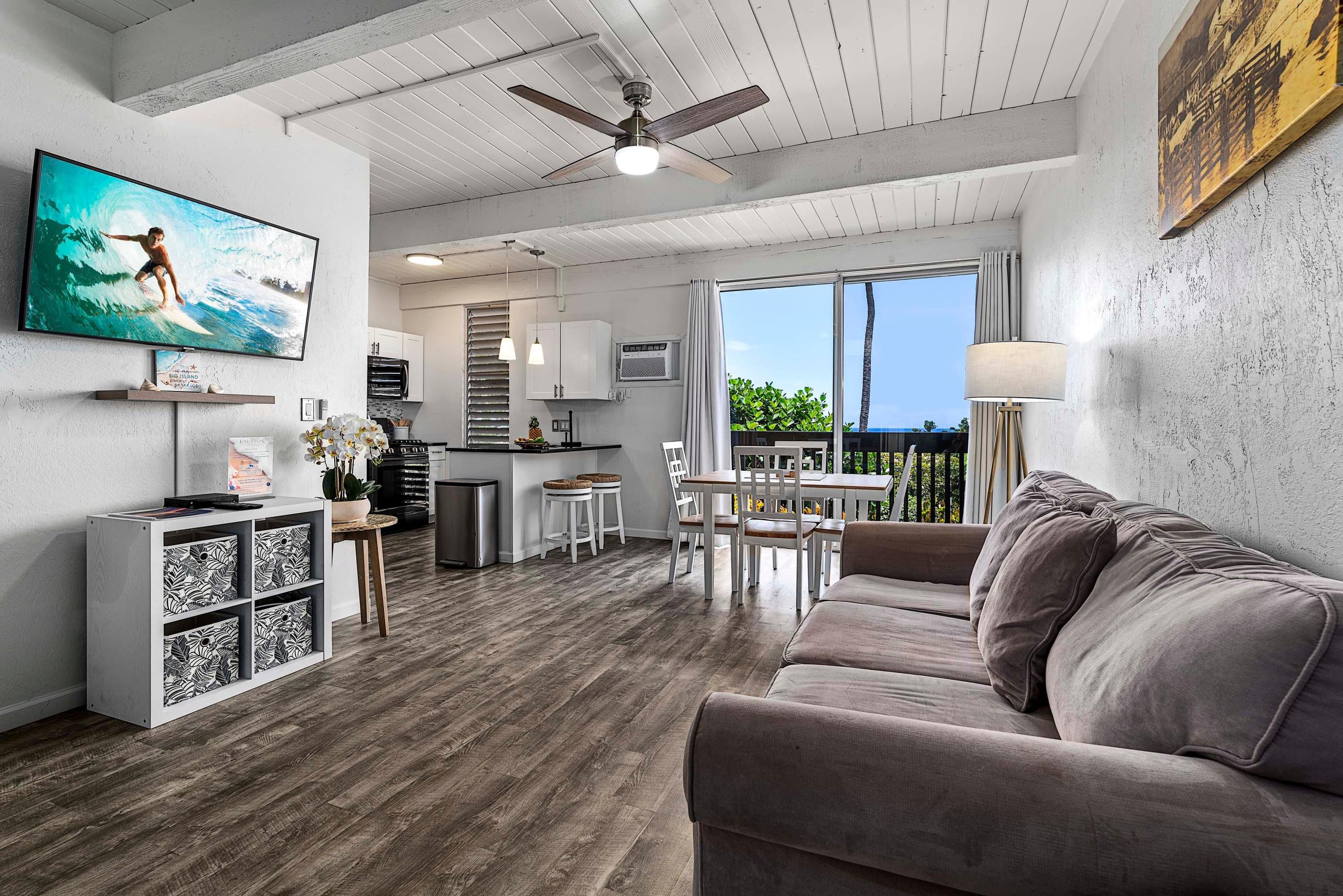 Condo in Kailua-Kona · ★4.93 · 1 bedroom · 2 beds · 1 private bath - Image 1