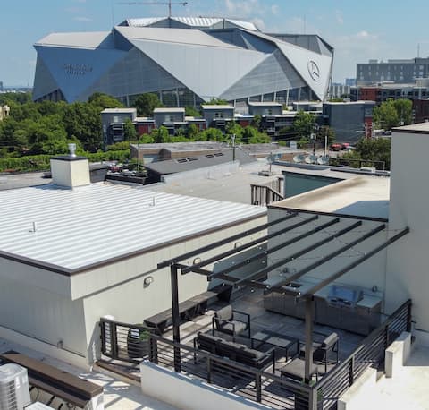 Top Airbnb: Loft w/ BBQ grill & patio Apt 102 in Castleberry Hill