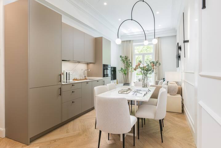 Homeclub | Elegant Apartment in Salamanca gallery image 3