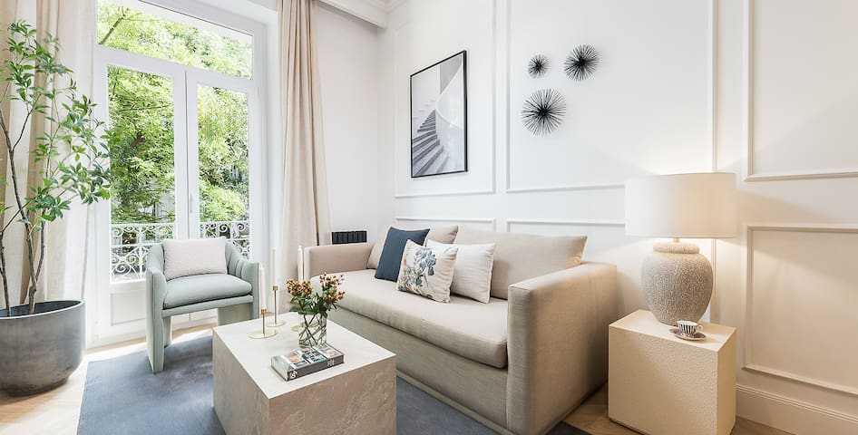 Homeclub | Elegant Apartment in Salamanca